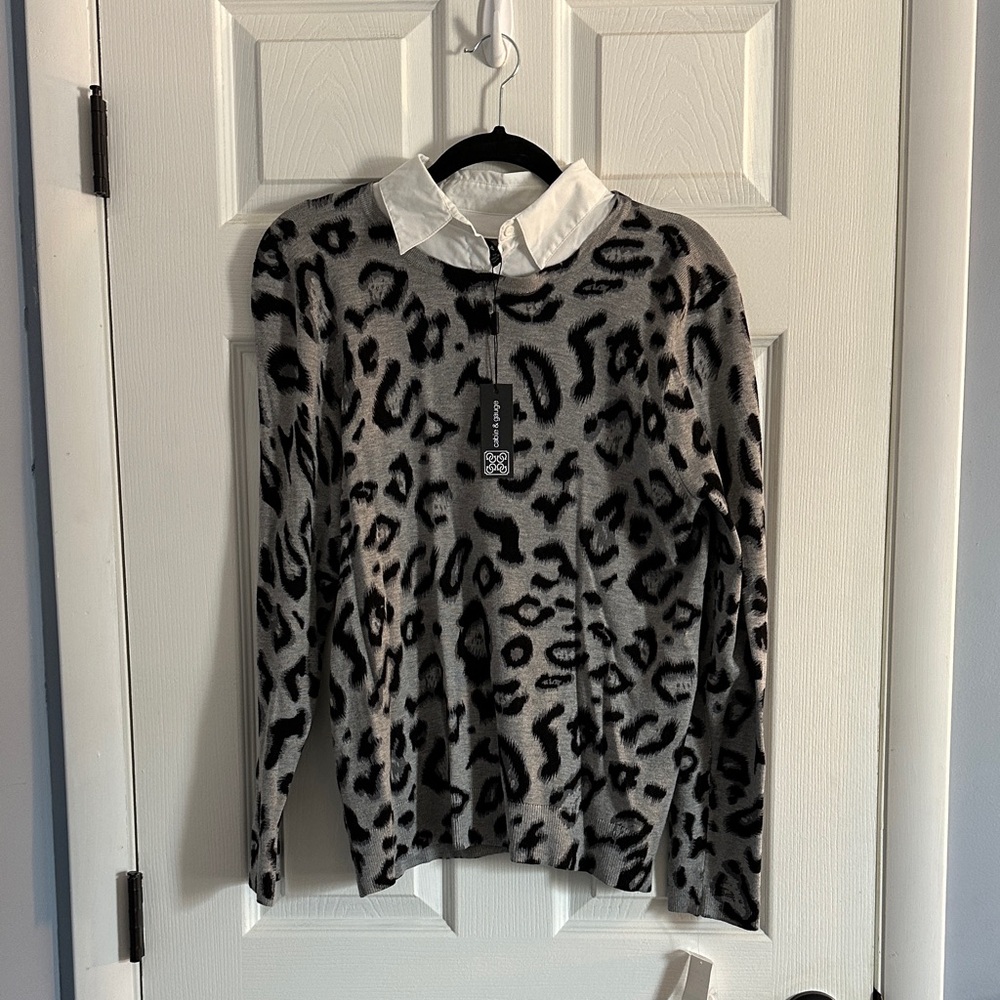 Cable & Gauge Gray Animal Print Sweater with White Collar NWT Size XL